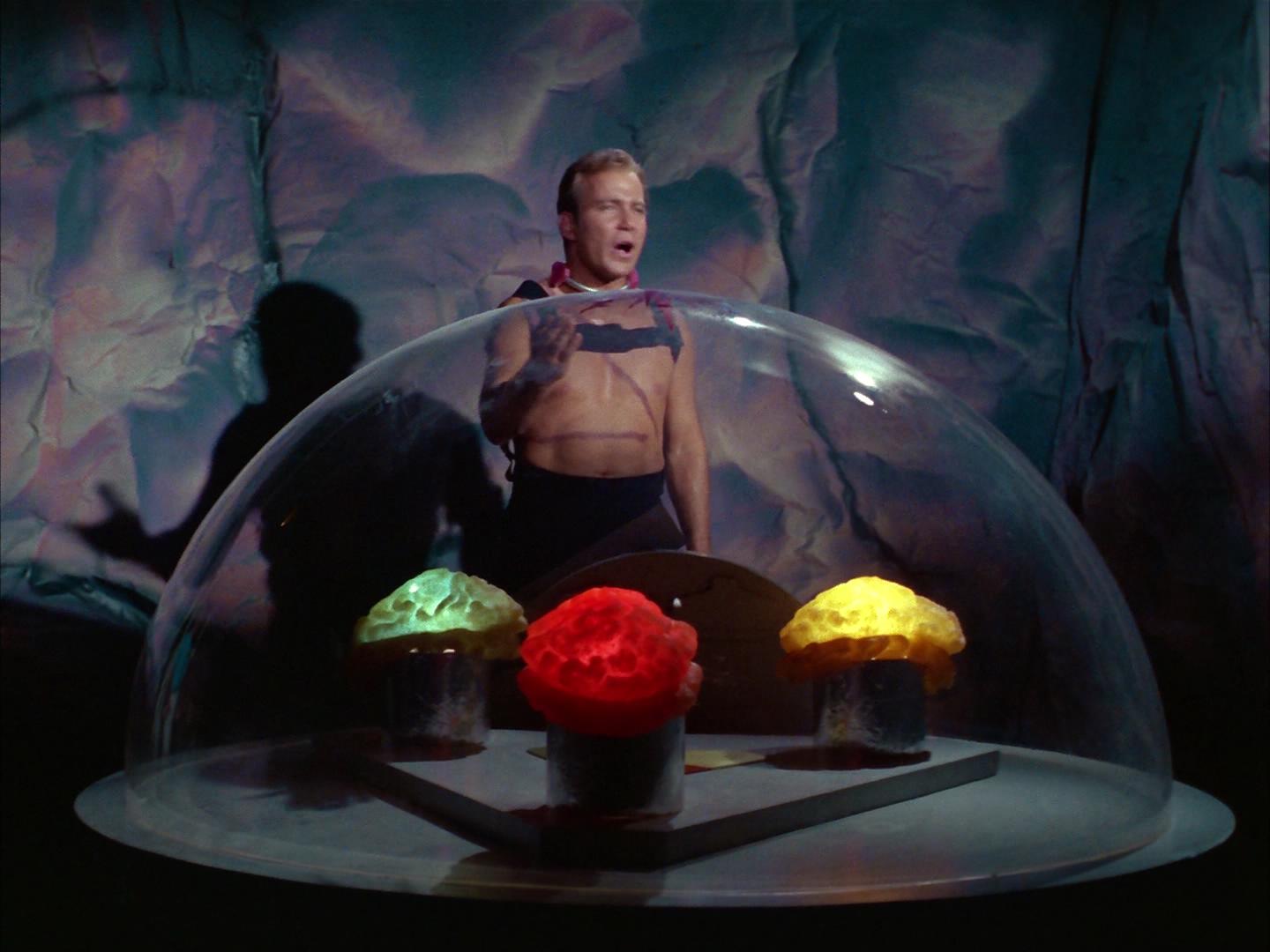 ariane179254_StarTrek_2x16_TheGamestersOfTriskelion_2717.jpg