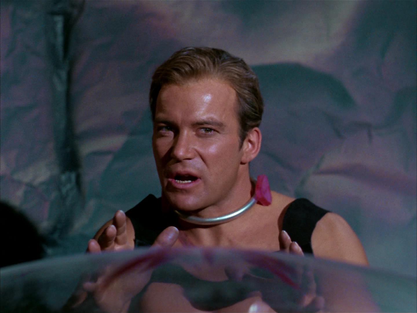 ariane179254_StarTrek_2x16_TheGamestersOfTriskelion_2737.jpg