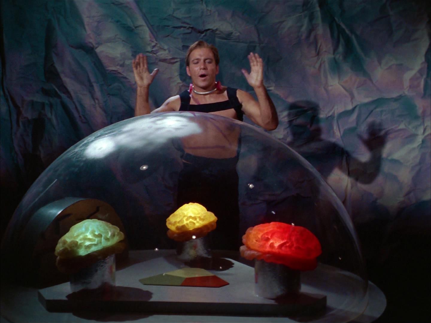 ariane179254_StarTrek_2x16_TheGamestersOfTriskelion_2752.jpg