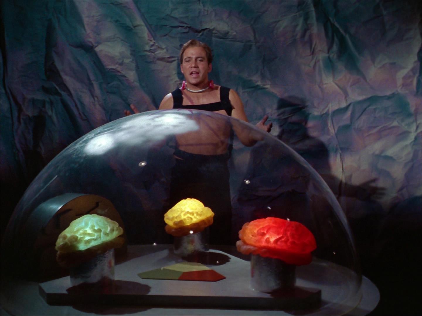 ariane179254_StarTrek_2x16_TheGamestersOfTriskelion_2756.jpg