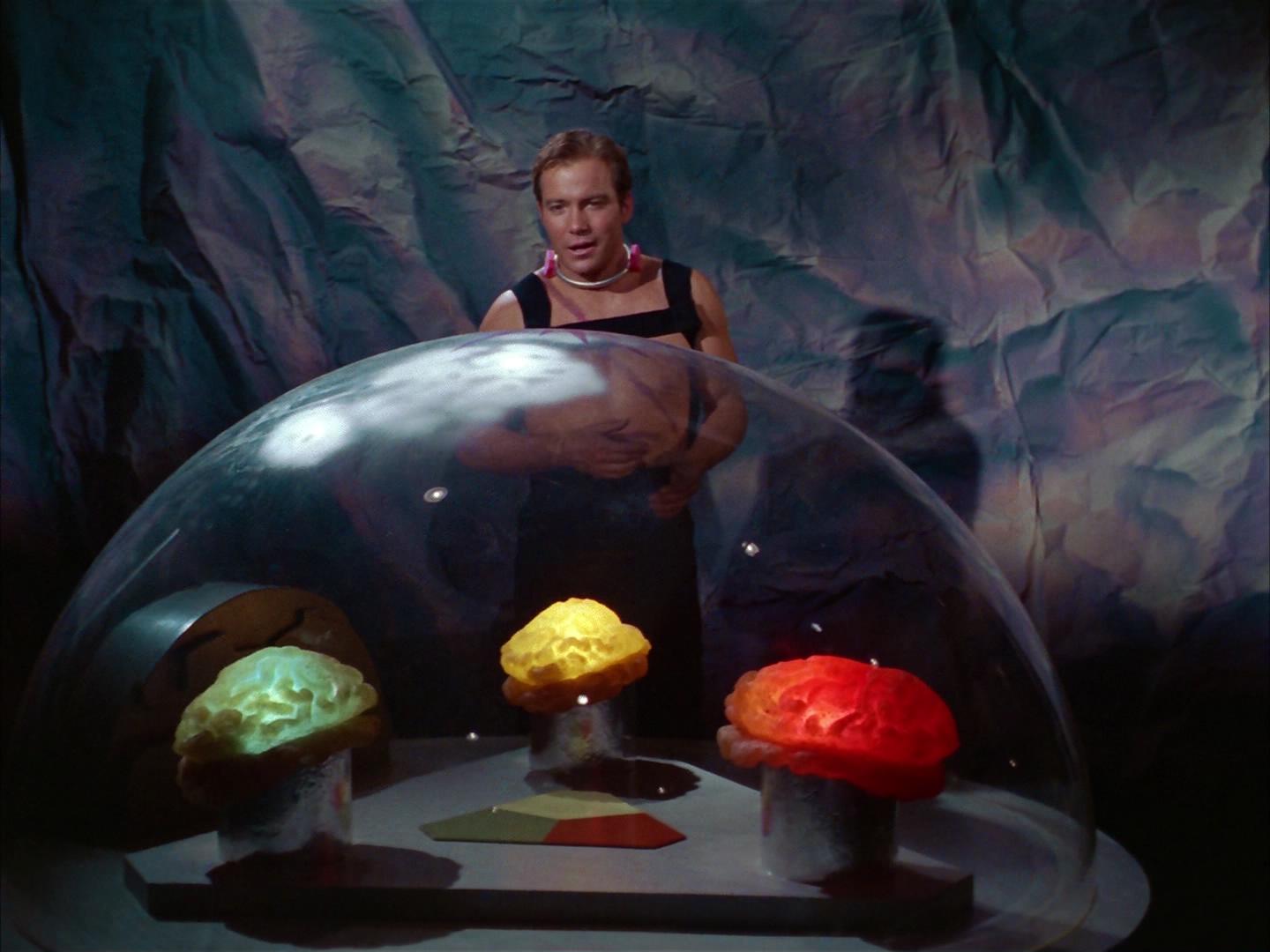 ariane179254_StarTrek_2x16_TheGamestersOfTriskelion_2758.jpg