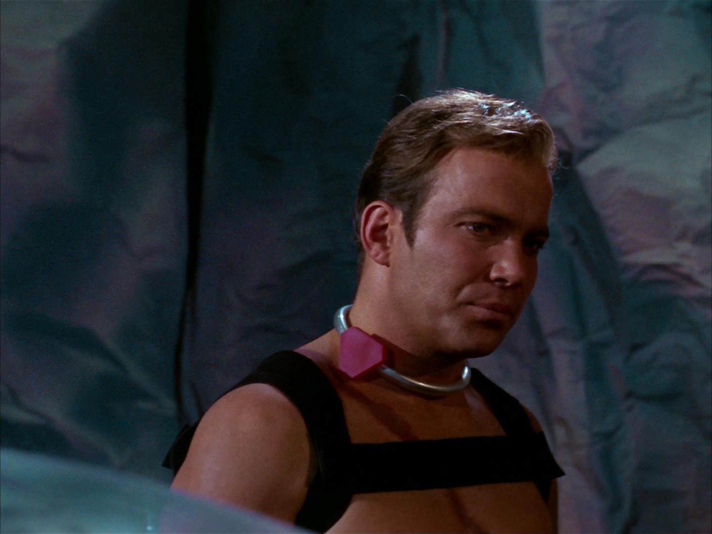 ariane179254_StarTrek_2x16_TheGamestersOfTriskelion_2846.jpg
