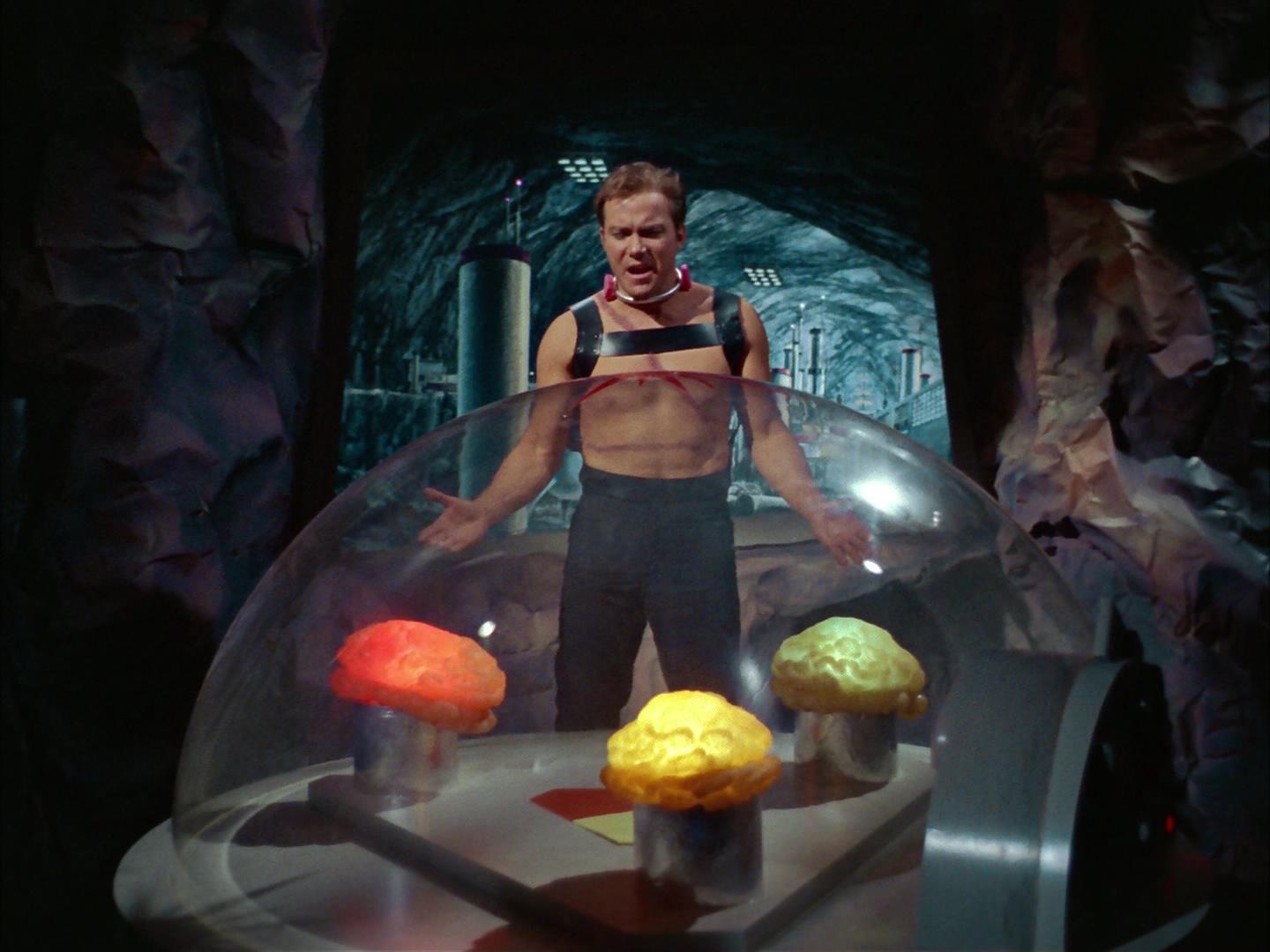 ariane179254_StarTrek_2x16_TheGamestersOfTriskelion_2854.jpg