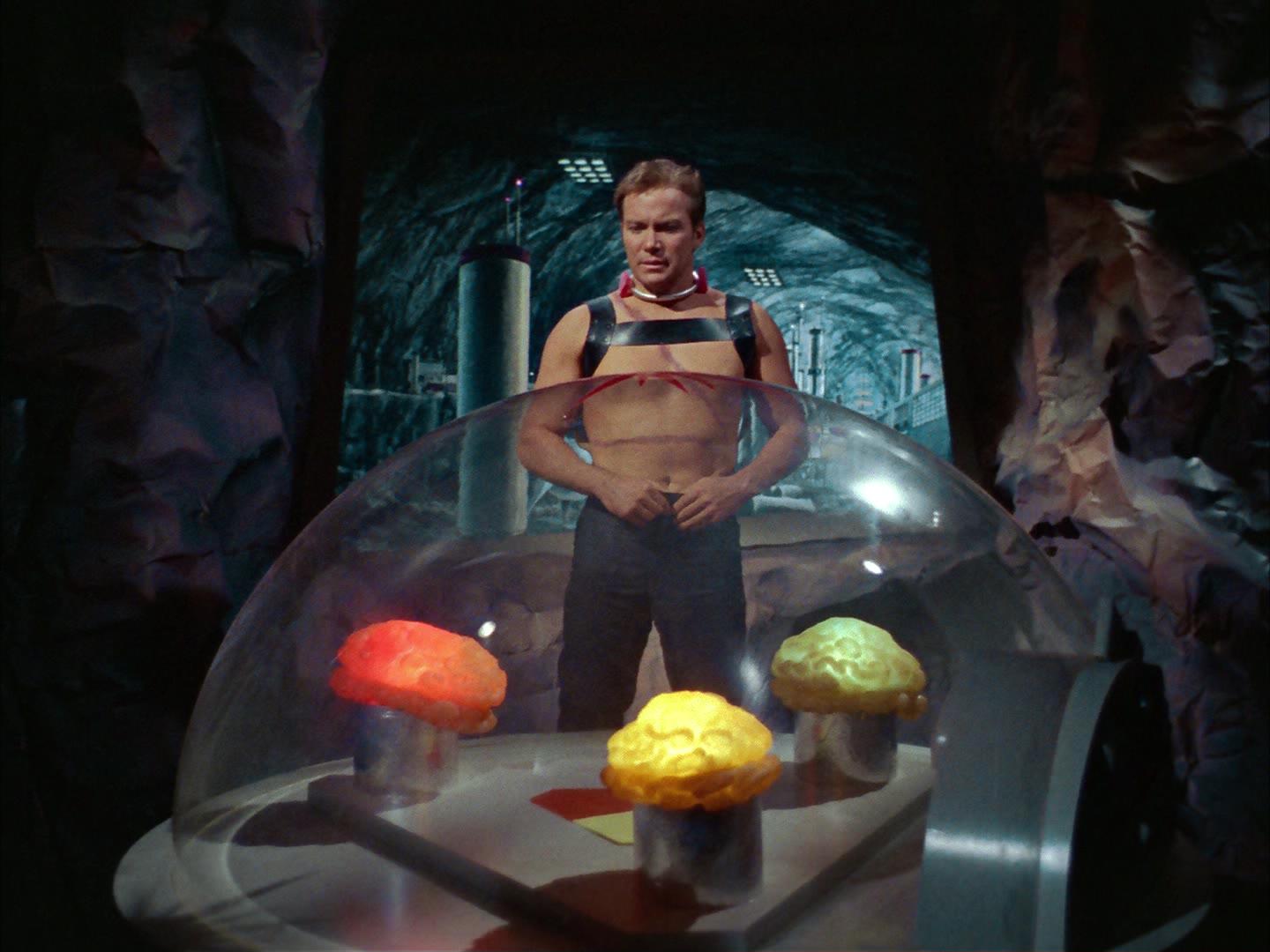 ariane179254_StarTrek_2x16_TheGamestersOfTriskelion_2868.jpg