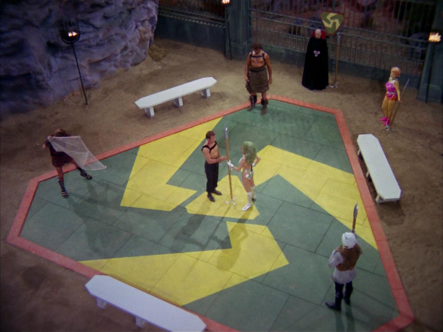 ariane179254_StarTrek_2x16_TheGamestersOfTriskelion_2881.jpg