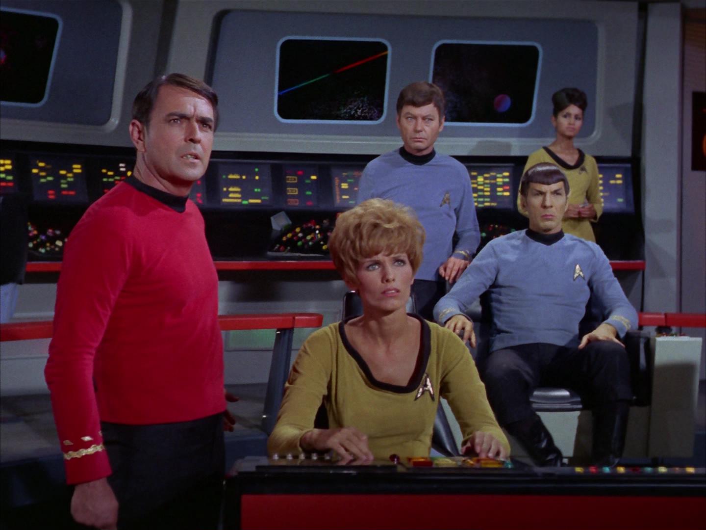 ariane179254_StarTrek_2x16_TheGamestersOfTriskelion_2883.jpg