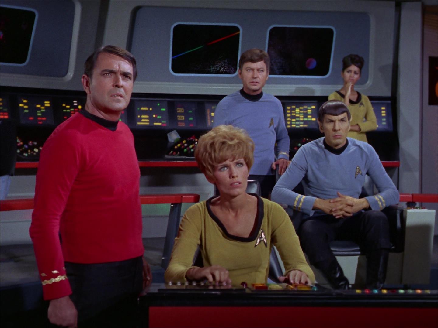 ariane179254_StarTrek_2x16_TheGamestersOfTriskelion_2908.jpg