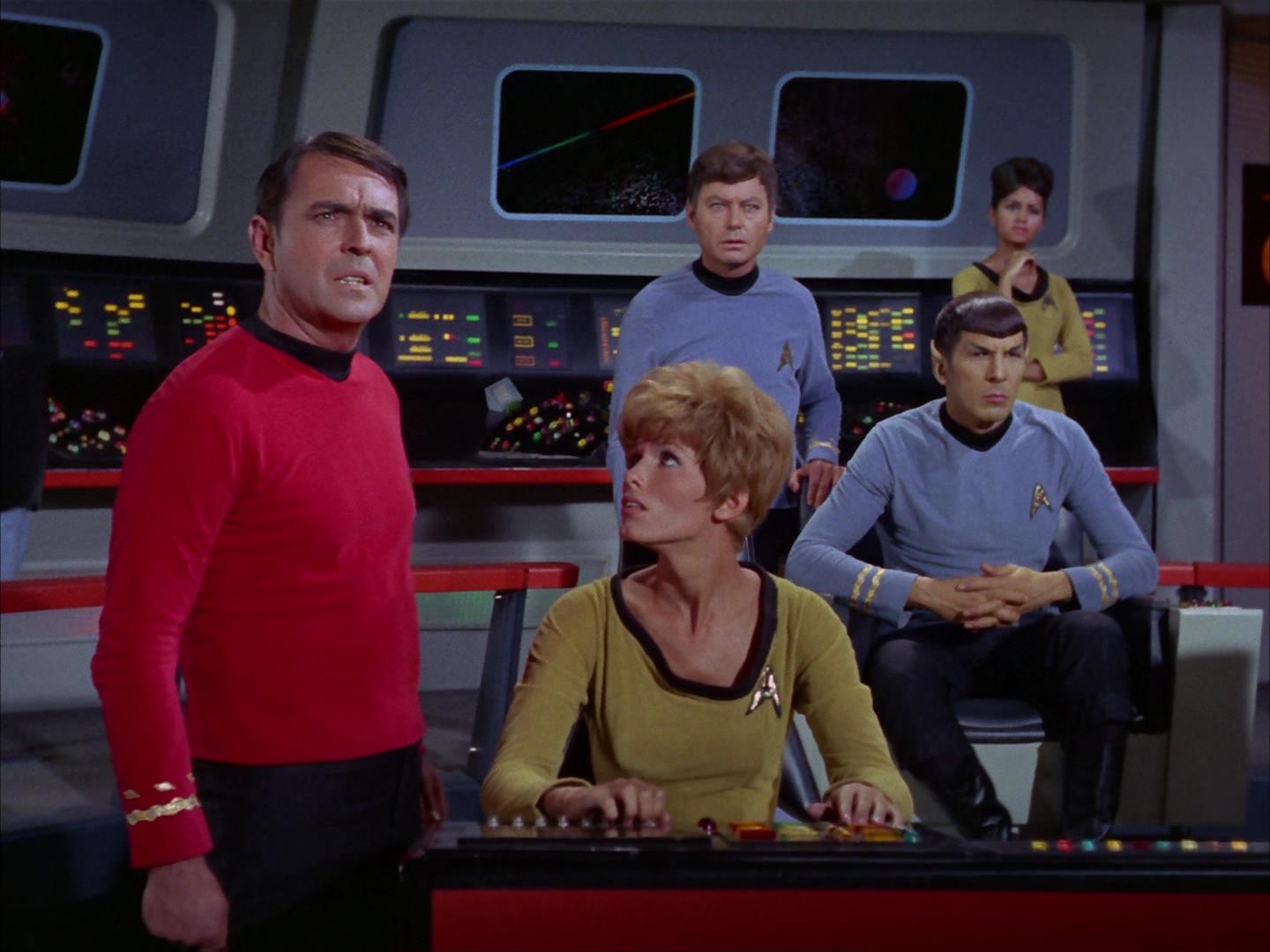 ariane179254_StarTrek_2x16_TheGamestersOfTriskelion_2910.jpg