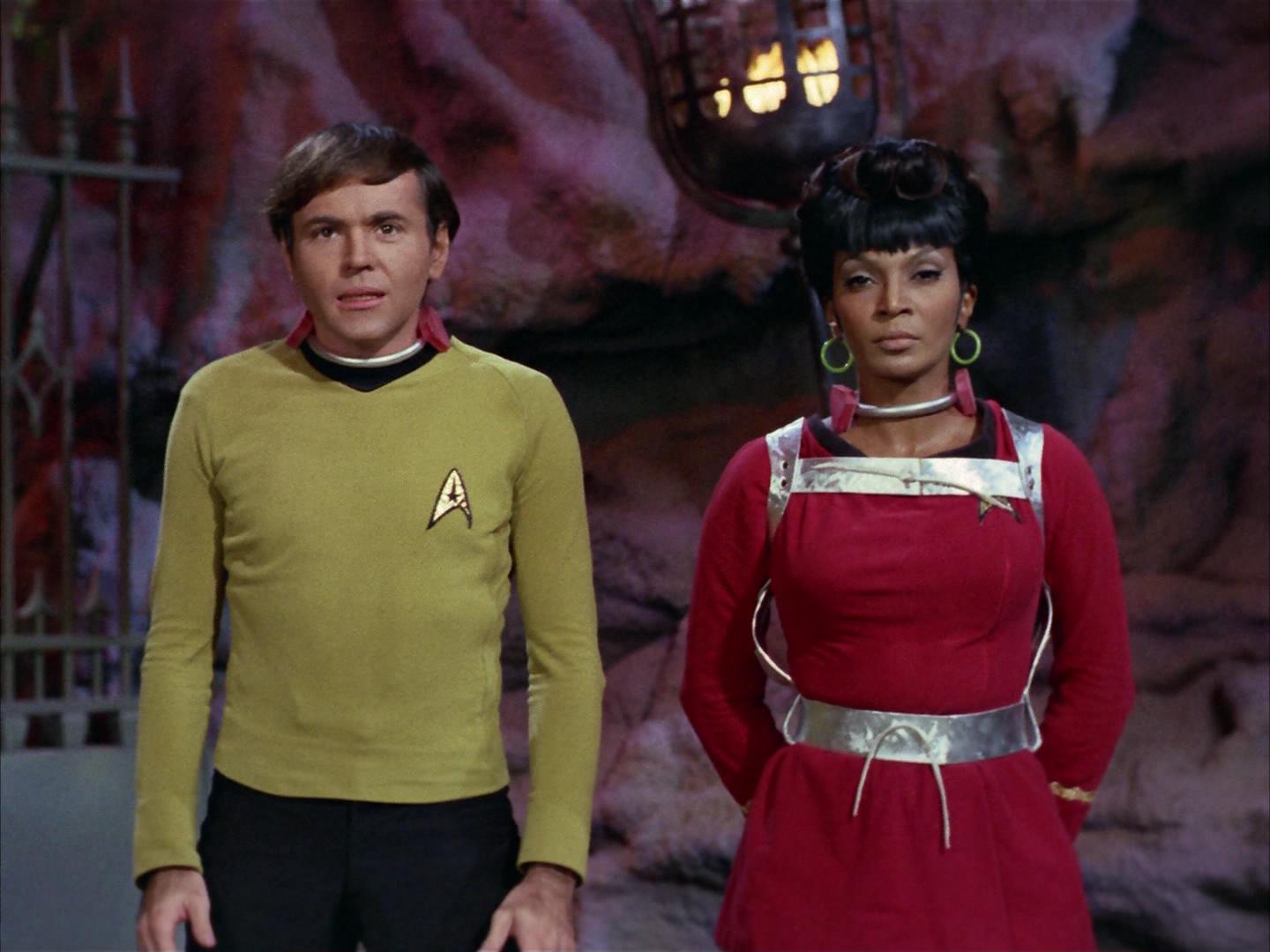 ariane179254_StarTrek_2x16_TheGamestersOfTriskelion_2935.jpg