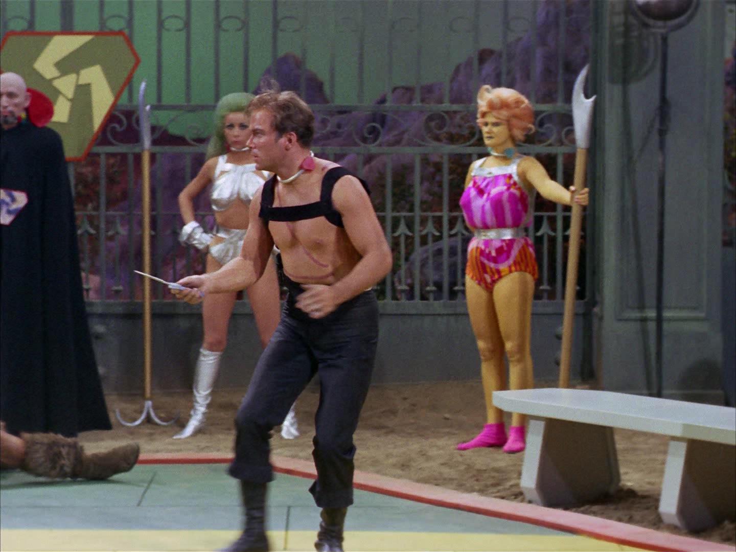 ariane179254_StarTrek_2x16_TheGamestersOfTriskelion_2966.jpg