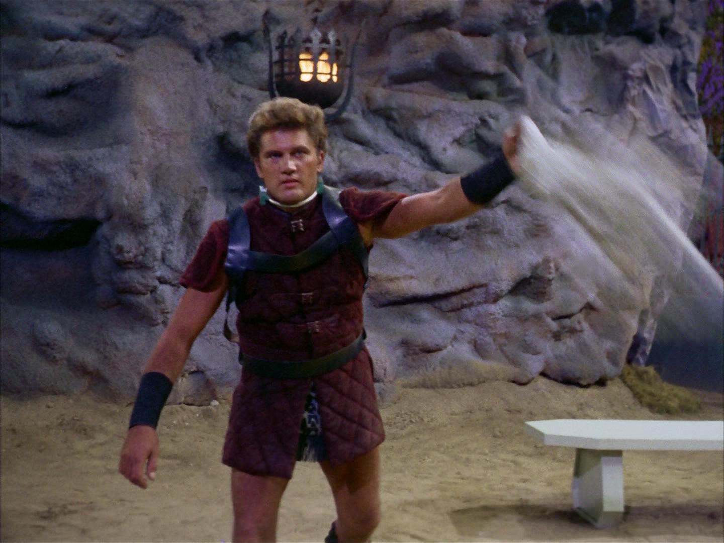 ariane179254_StarTrek_2x16_TheGamestersOfTriskelion_2967.jpg