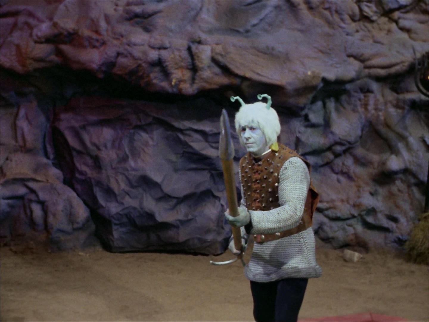 ariane179254_StarTrek_2x16_TheGamestersOfTriskelion_2970.jpg