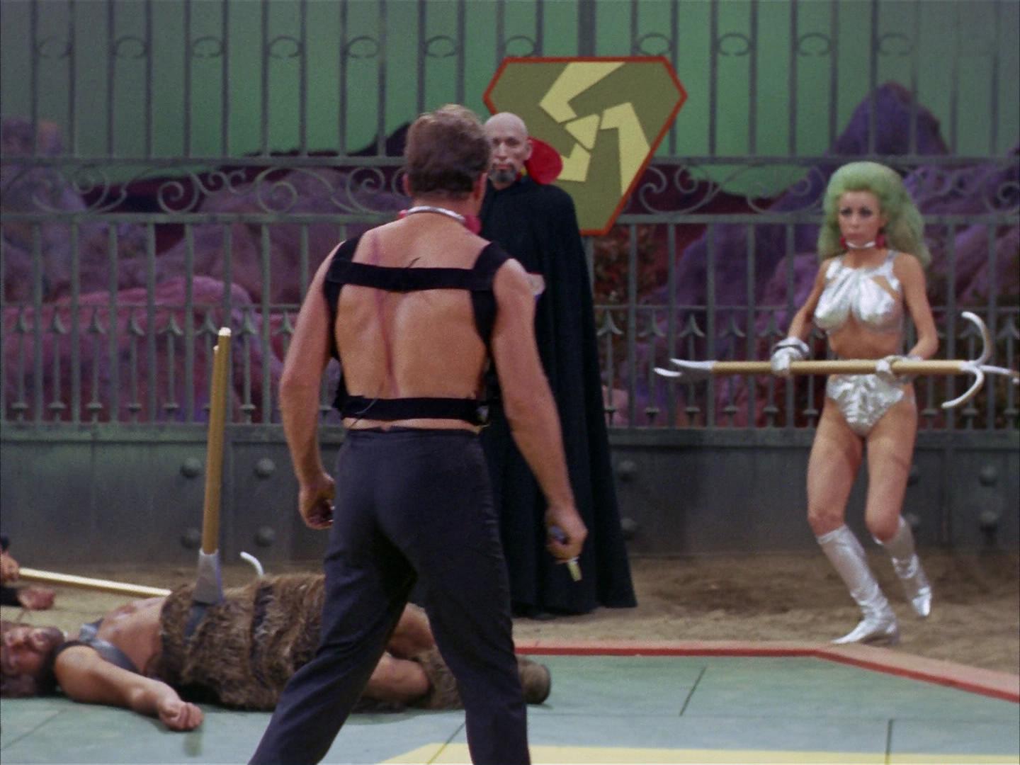 ariane179254_StarTrek_2x16_TheGamestersOfTriskelion_2997.jpg