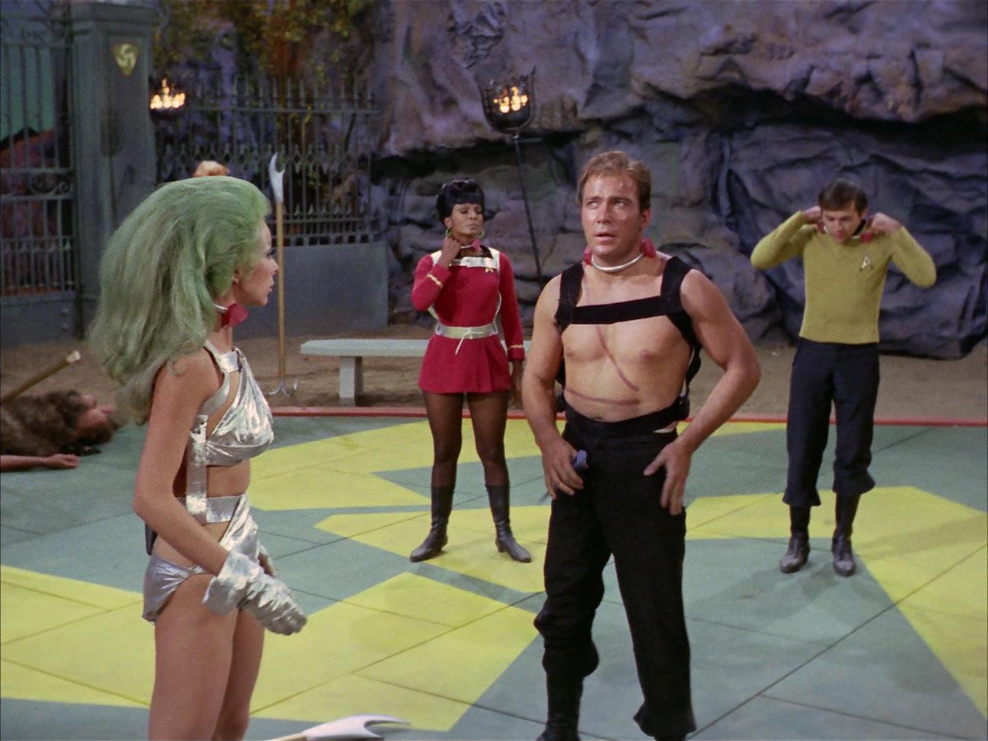 ariane179254_StarTrek_2x16_TheGamestersOfTriskelion_3079.jpg