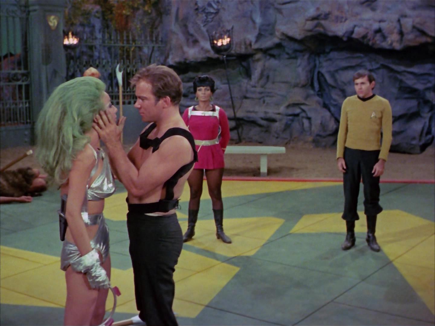 ariane179254_StarTrek_2x16_TheGamestersOfTriskelion_3168.jpg