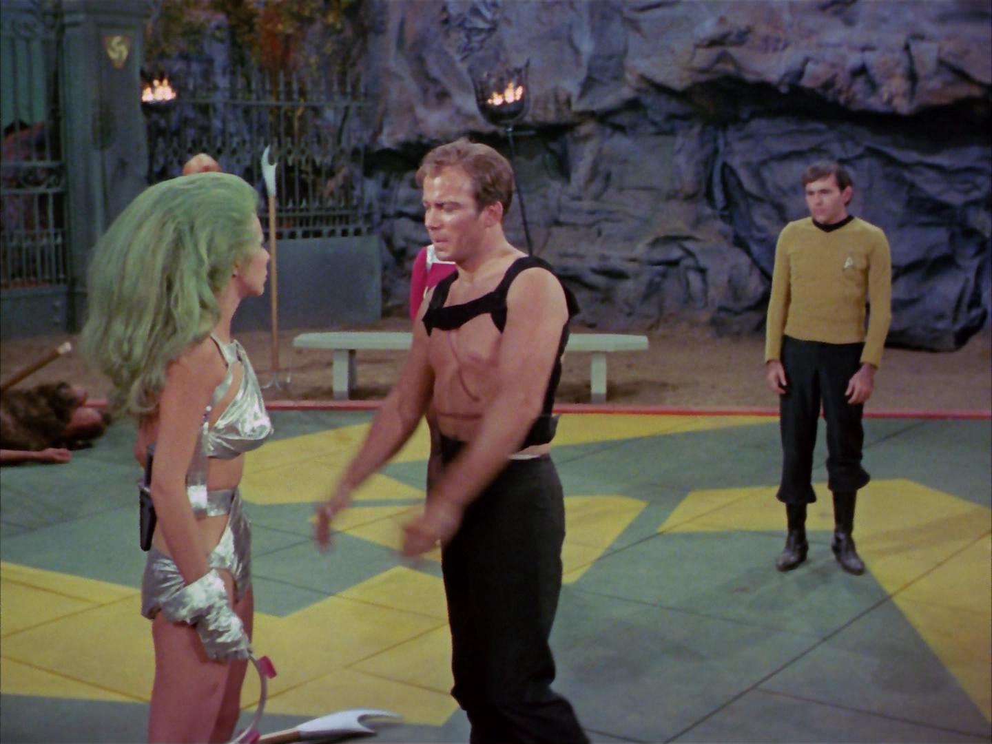 ariane179254_StarTrek_2x16_TheGamestersOfTriskelion_3171.jpg
