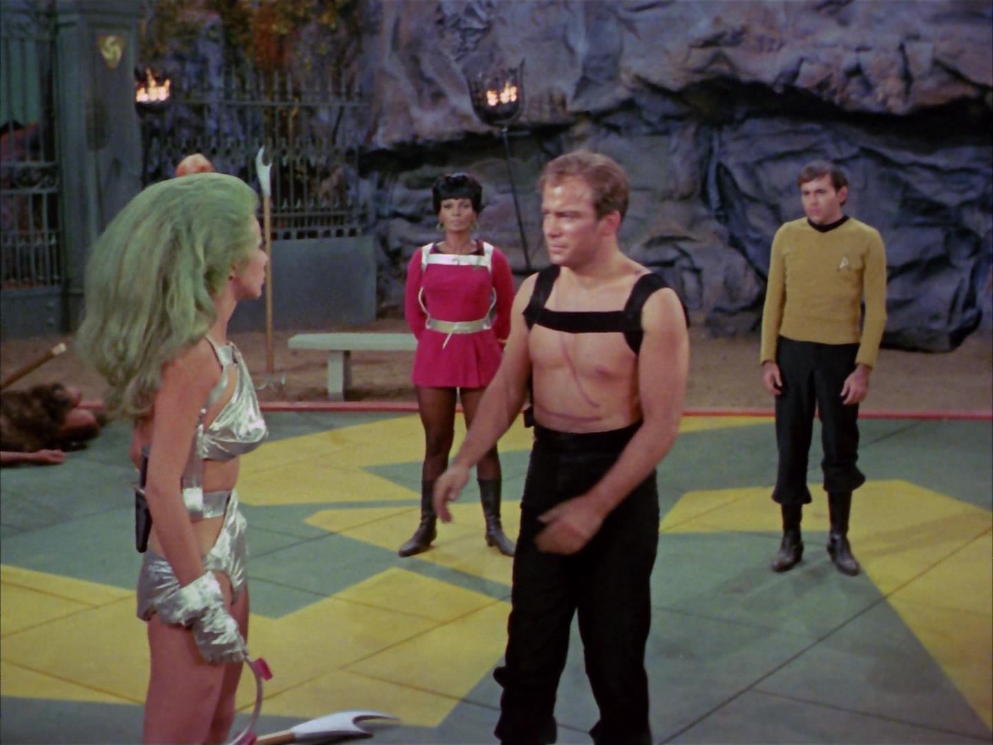 ariane179254_StarTrek_2x16_TheGamestersOfTriskelion_3172.jpg