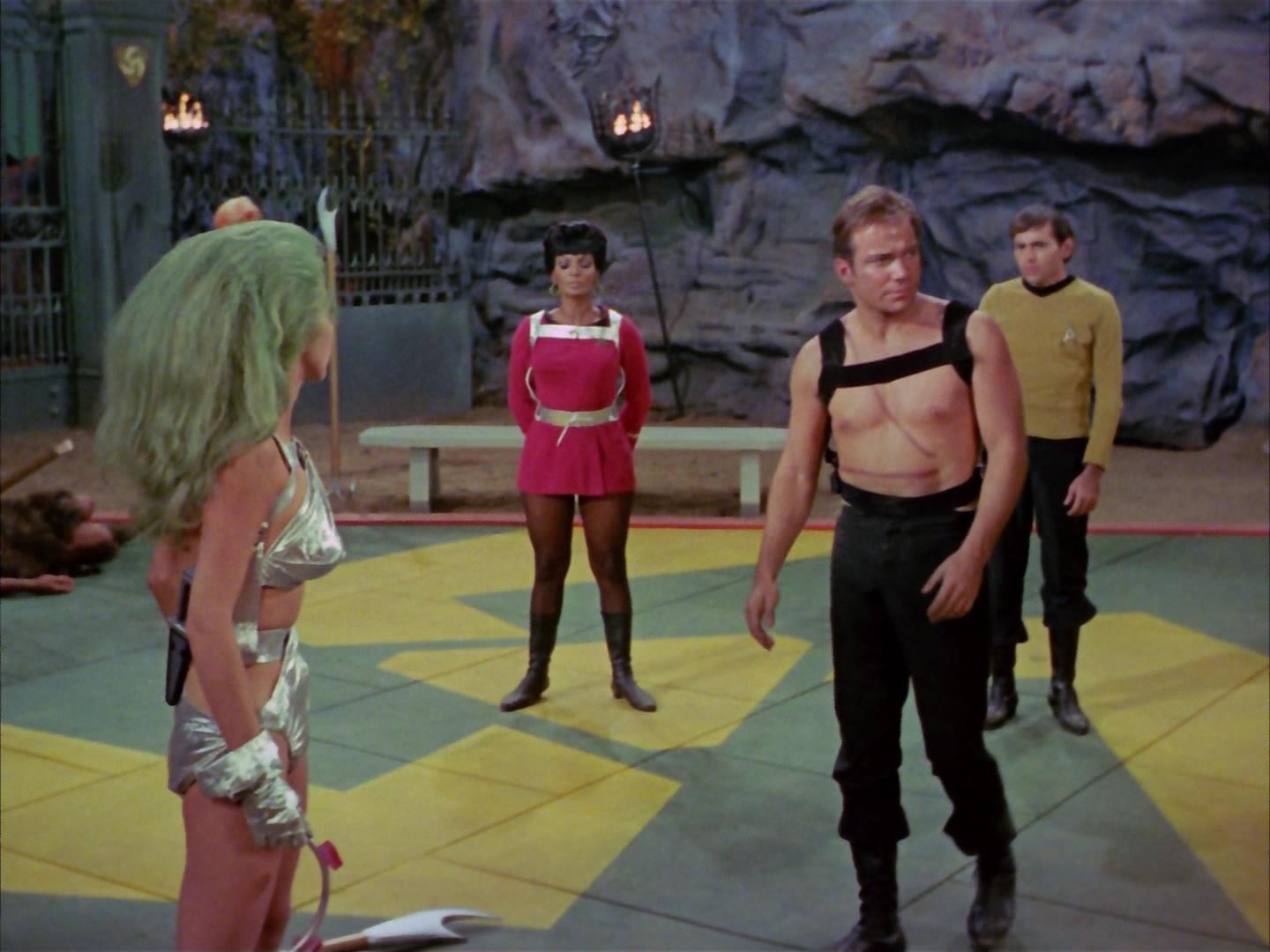 ariane179254_StarTrek_2x16_TheGamestersOfTriskelion_3174.jpg