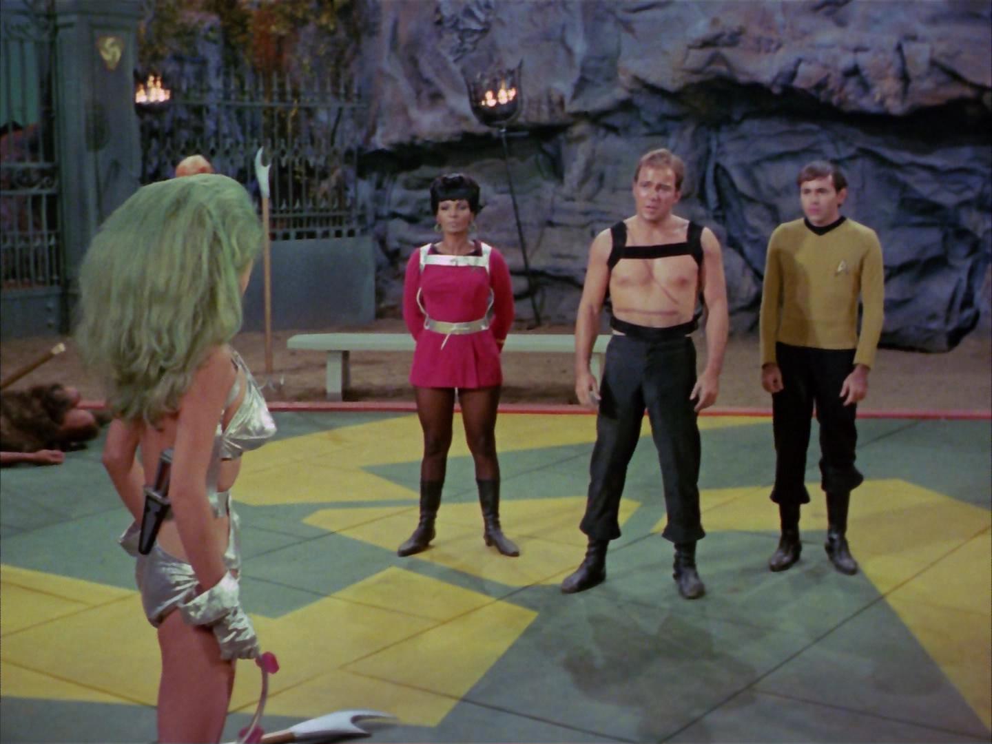 ariane179254_StarTrek_2x16_TheGamestersOfTriskelion_3185.jpg