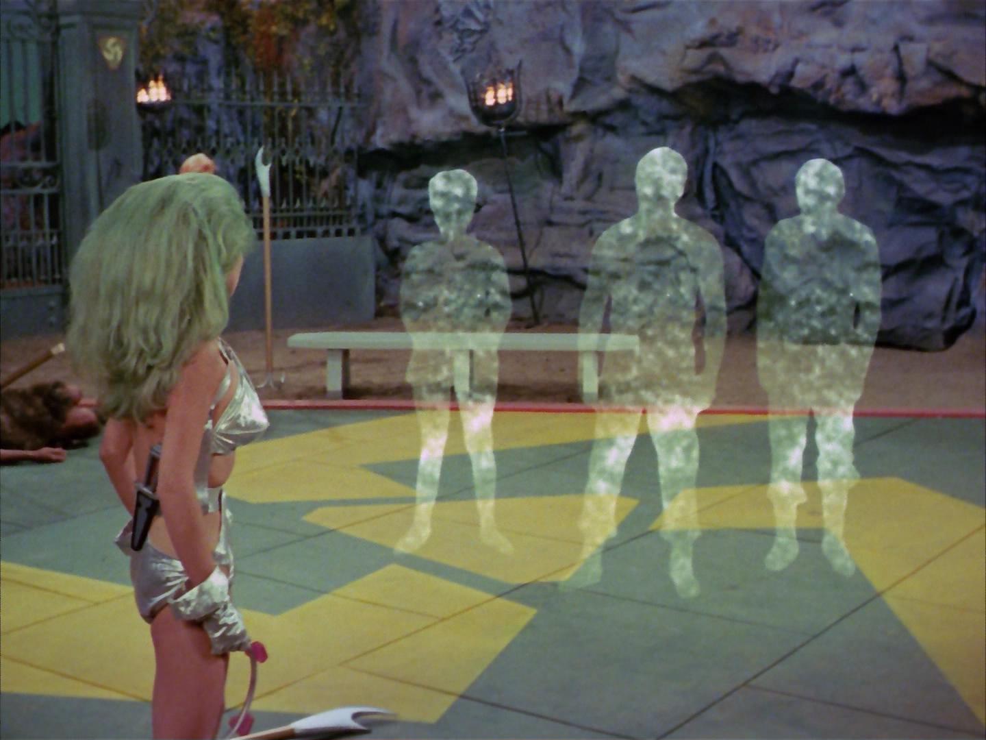 ariane179254_StarTrek_2x16_TheGamestersOfTriskelion_3193.jpg