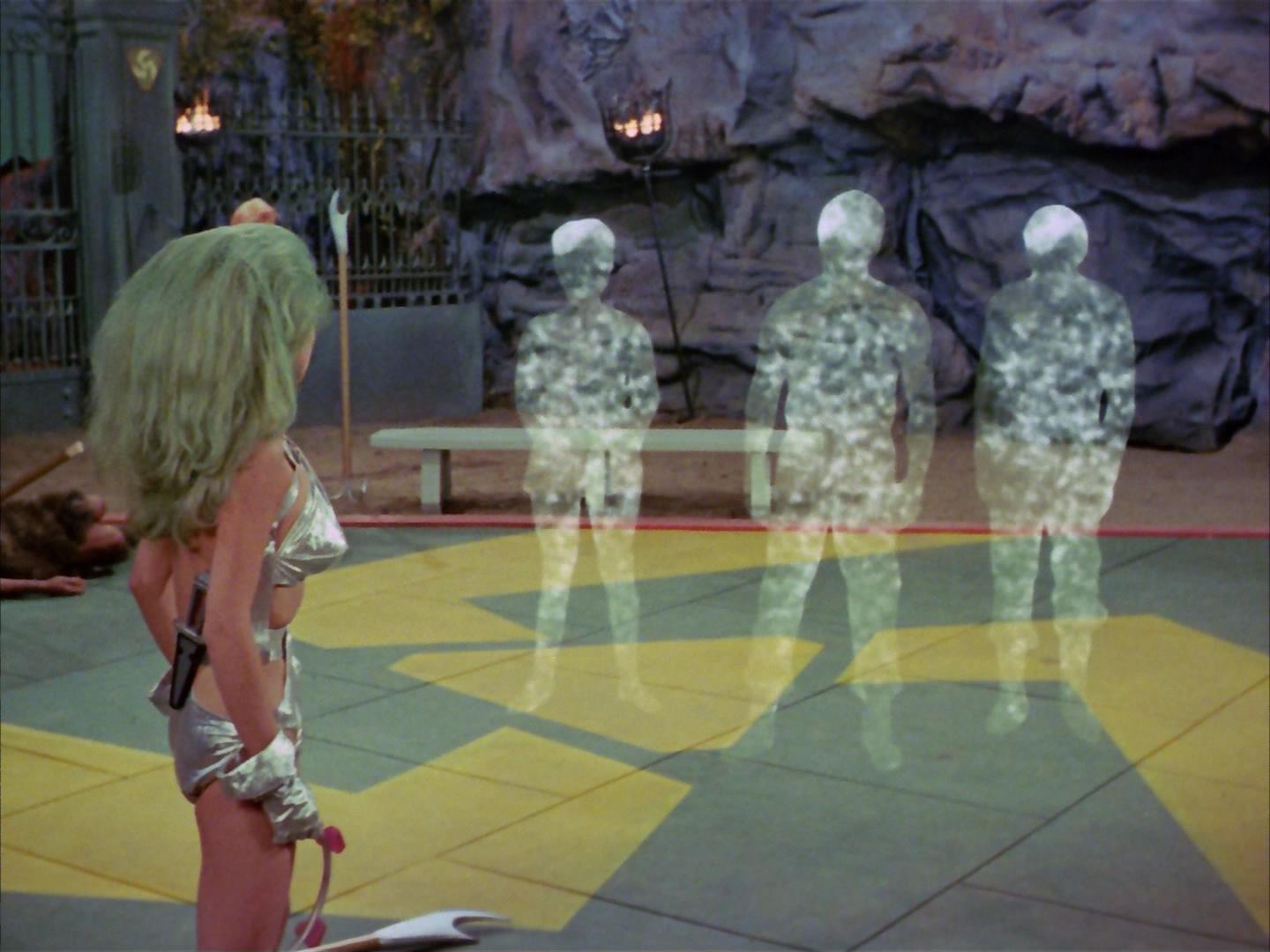 ariane179254_StarTrek_2x16_TheGamestersOfTriskelion_3194.jpg