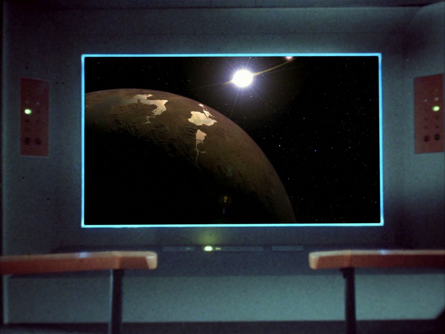 ariane179254_StarTrek_2x16_TheGamestersOfTriskelion-NewEffects_2645.jpg