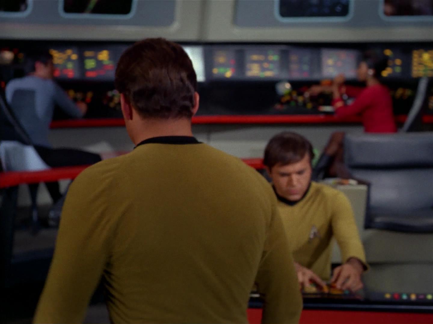 ariane179254_StarTrek_2x17_APieceOfTheAction_0010.jpg