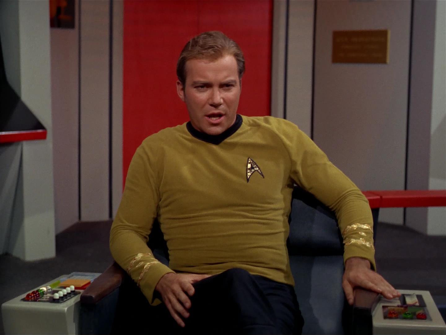ariane179254_StarTrek_2x17_APieceOfTheAction_0038.jpg