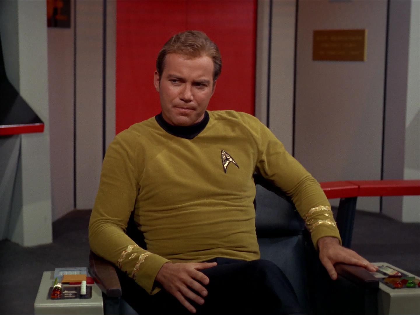 ariane179254_StarTrek_2x17_APieceOfTheAction_0040.jpg