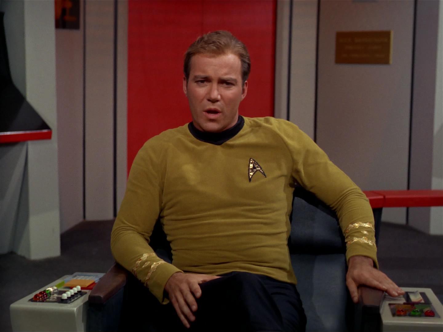 ariane179254_StarTrek_2x17_APieceOfTheAction_0051.jpg