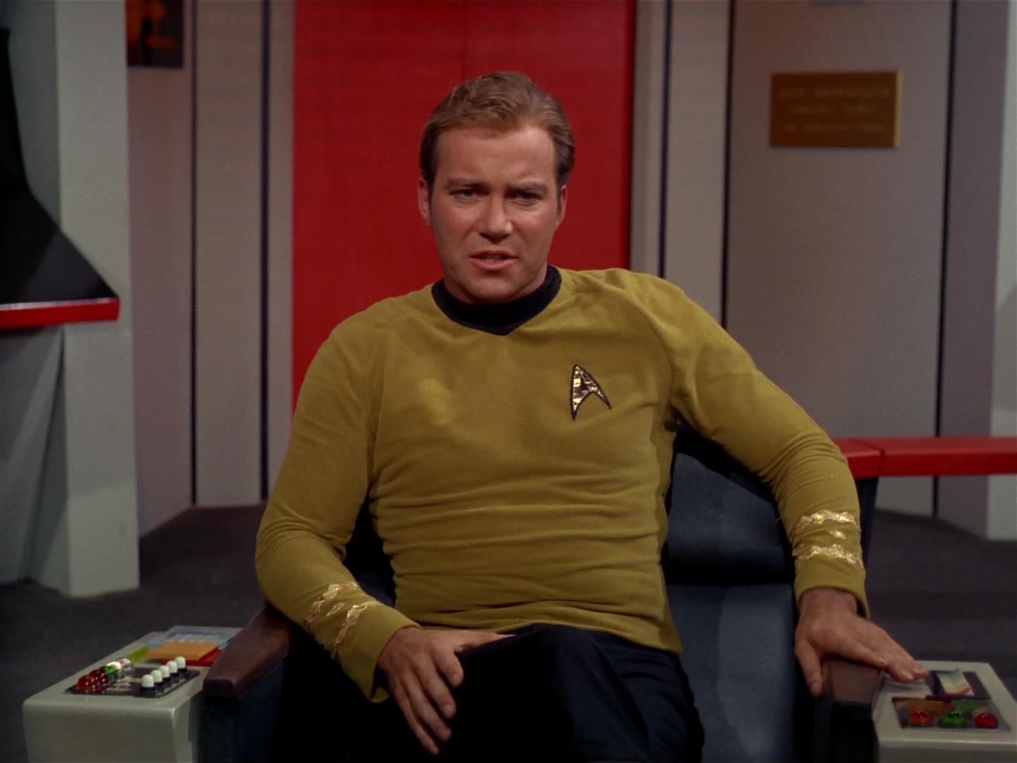 ariane179254_StarTrek_2x17_APieceOfTheAction_0052.jpg