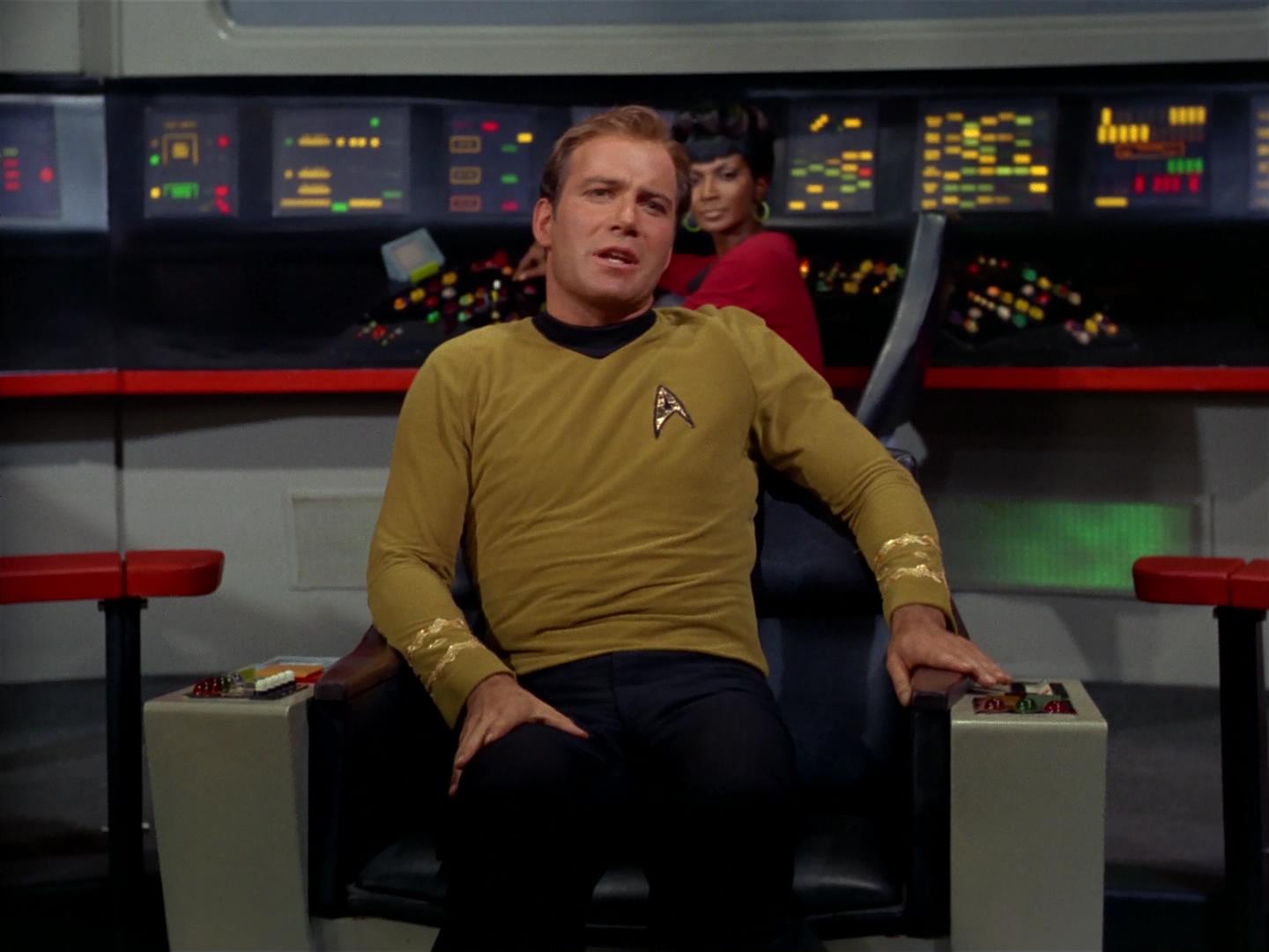 ariane179254_StarTrek_2x17_APieceOfTheAction_0070.jpg