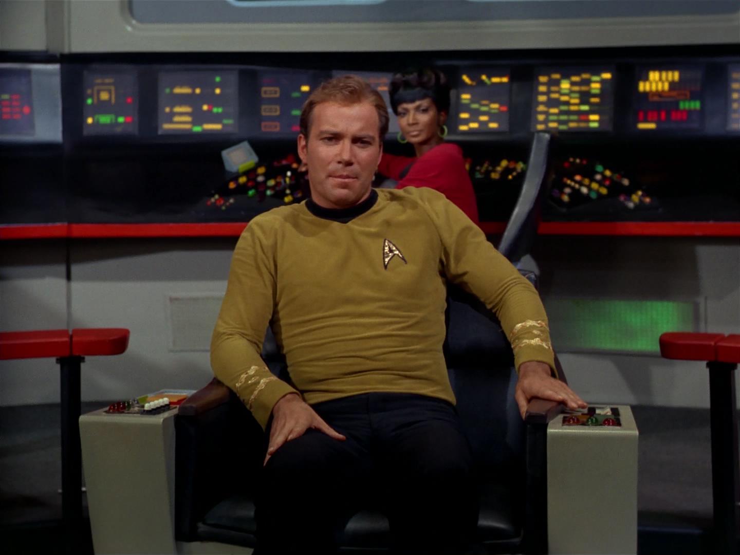 ariane179254_StarTrek_2x17_APieceOfTheAction_0072.jpg