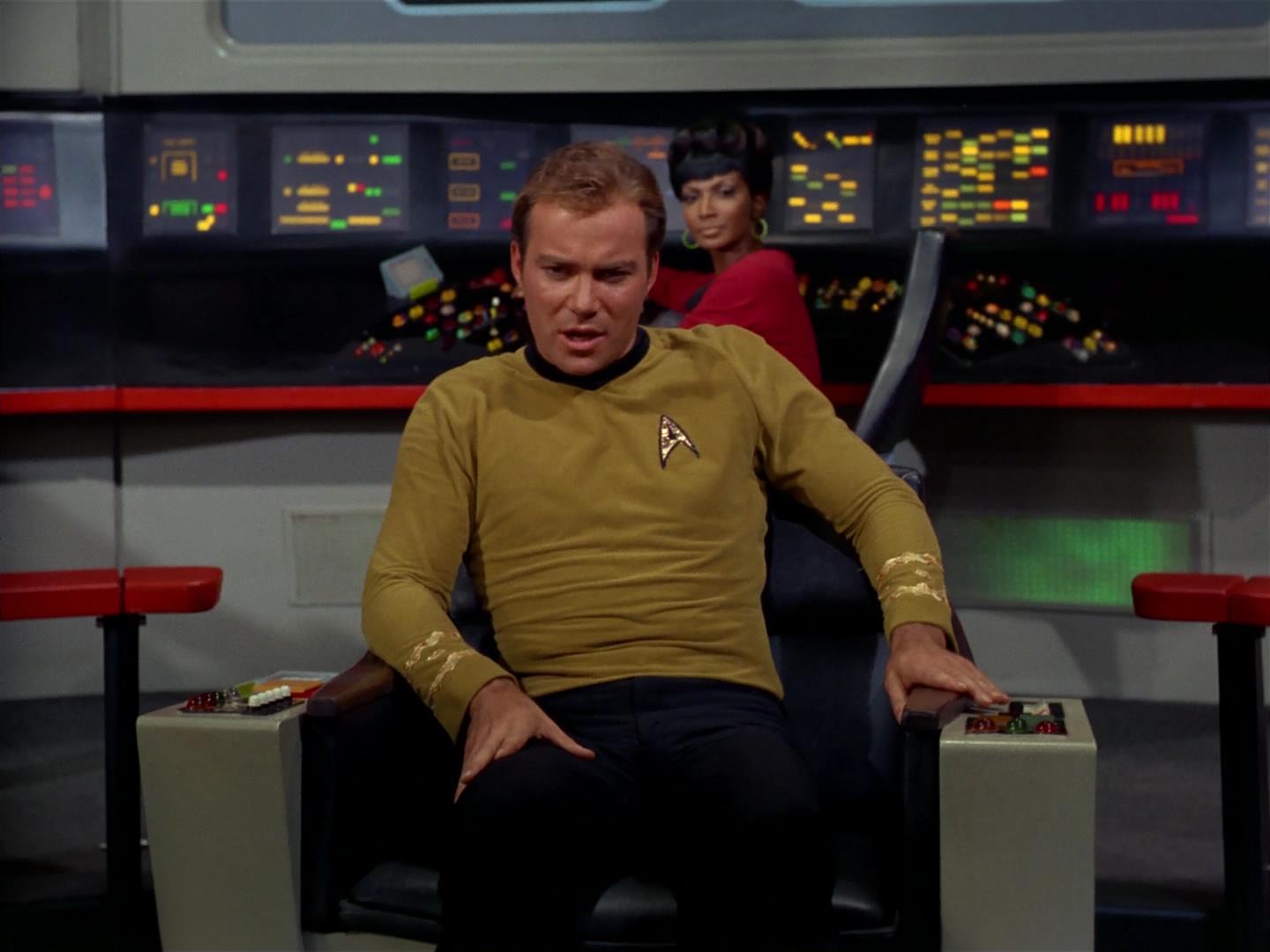 ariane179254_StarTrek_2x17_APieceOfTheAction_0073.jpg