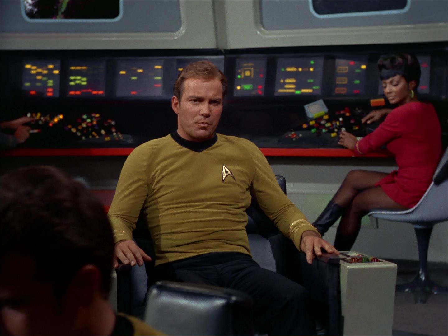 ariane179254_StarTrek_2x17_APieceOfTheAction_0084.jpg