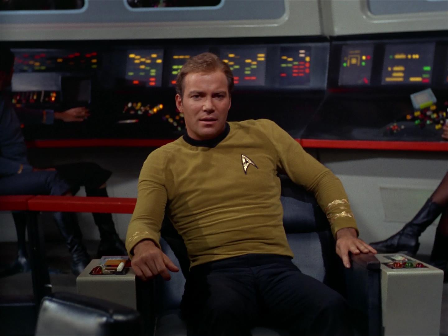 ariane179254_StarTrek_2x17_APieceOfTheAction_0097.jpg