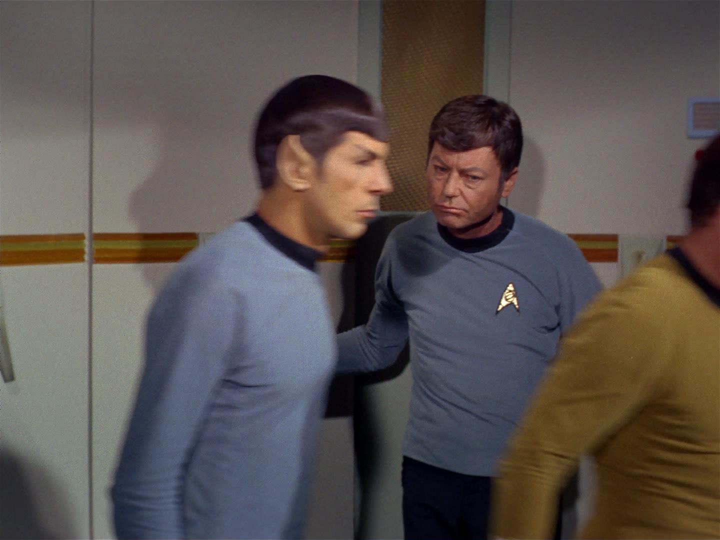 ariane179254_StarTrek_2x17_APieceOfTheAction_0149.jpg