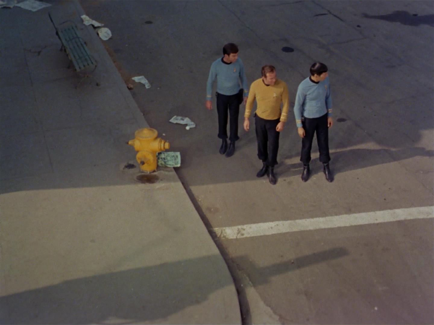ariane179254_StarTrek_2x17_APieceOfTheAction_0190.jpg