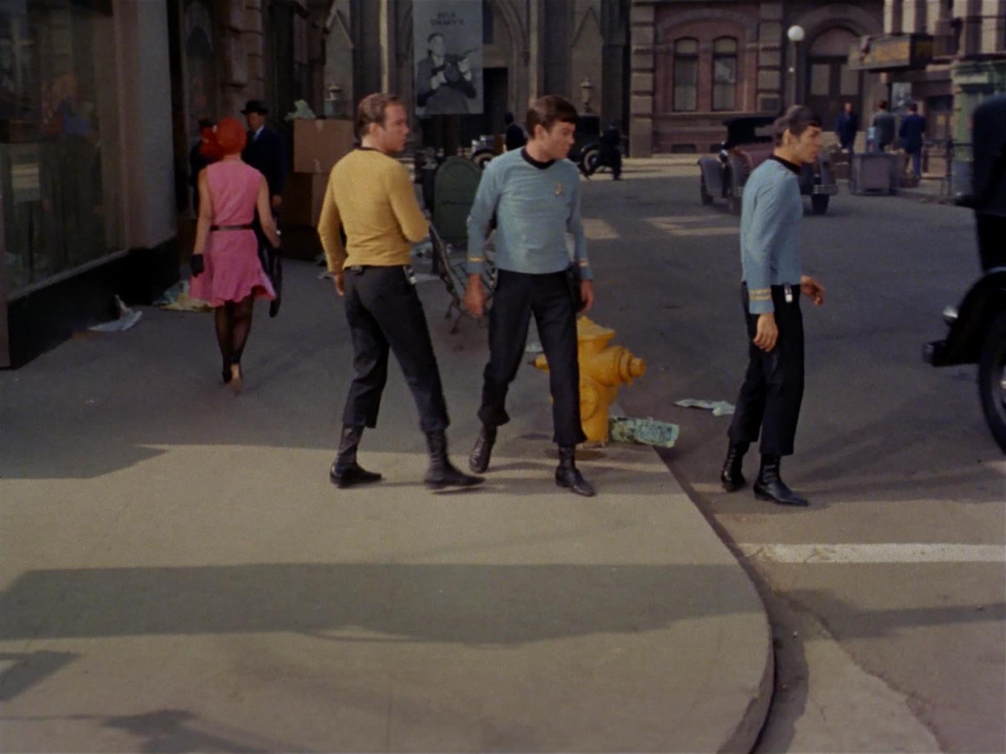 ariane179254_StarTrek_2x17_APieceOfTheAction_0197.jpg