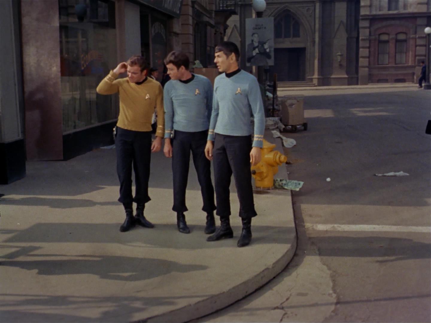 ariane179254_StarTrek_2x17_APieceOfTheAction_0205.jpg