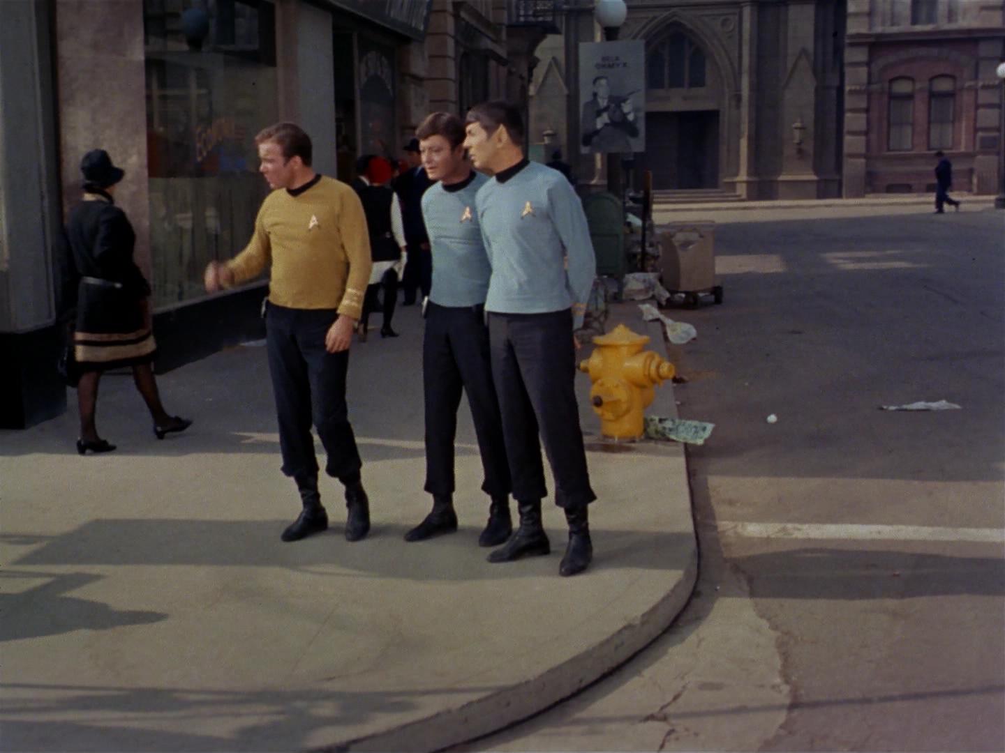 ariane179254_StarTrek_2x17_APieceOfTheAction_0206.jpg