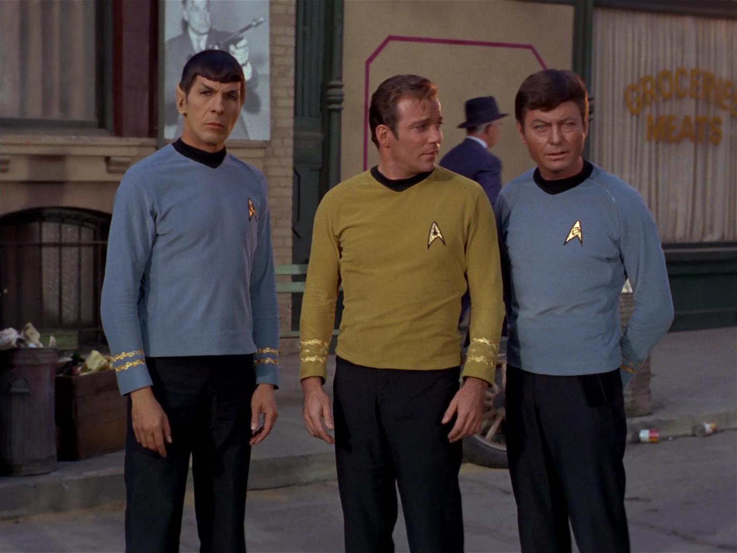 ariane179254_StarTrek_2x17_APieceOfTheAction_0360.jpg