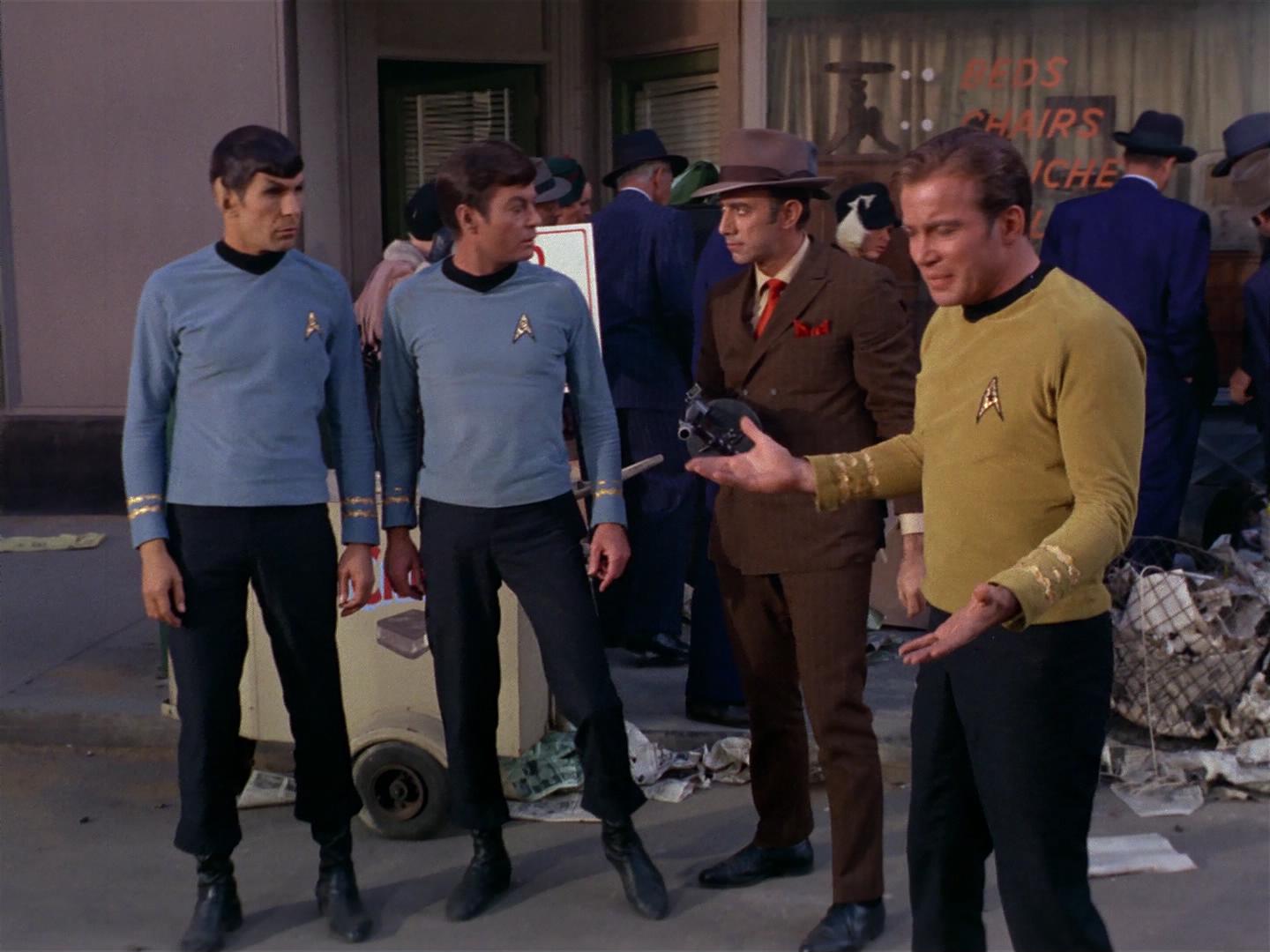 ariane179254_StarTrek_2x17_APieceOfTheAction_0412.jpg