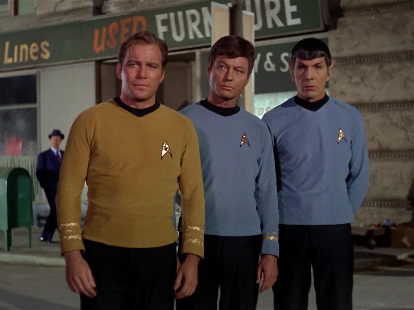 ariane179254_StarTrek_2x17_APieceOfTheAction_0437.jpg