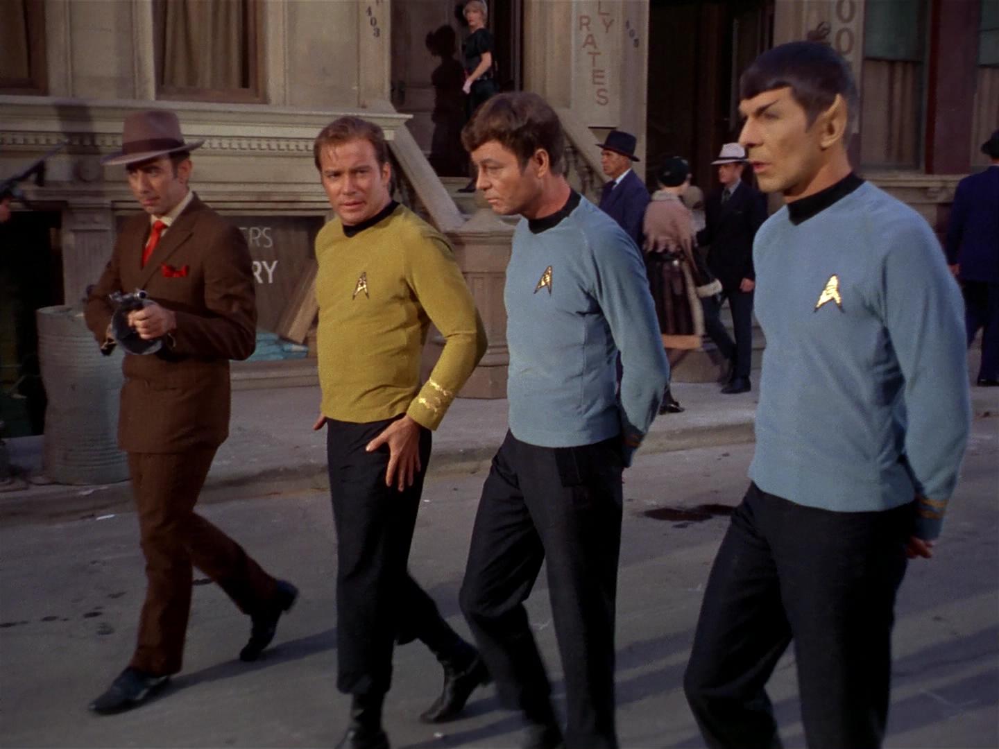 ariane179254_StarTrek_2x17_APieceOfTheAction_0458.jpg