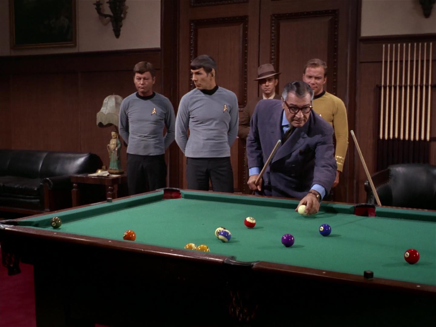 ariane179254_StarTrek_2x17_APieceOfTheAction_0501.jpg