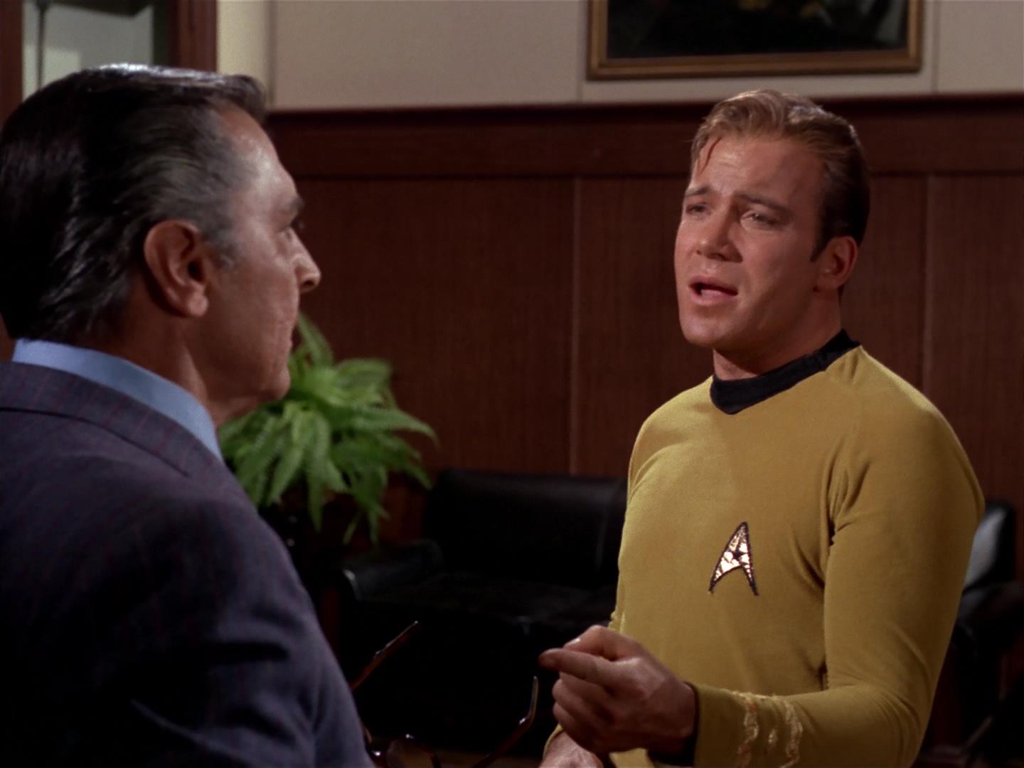 ariane179254_StarTrek_2x17_APieceOfTheAction_0707.jpg