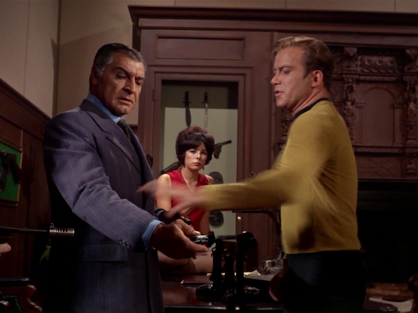 ariane179254_StarTrek_2x17_APieceOfTheAction_0756.jpg
