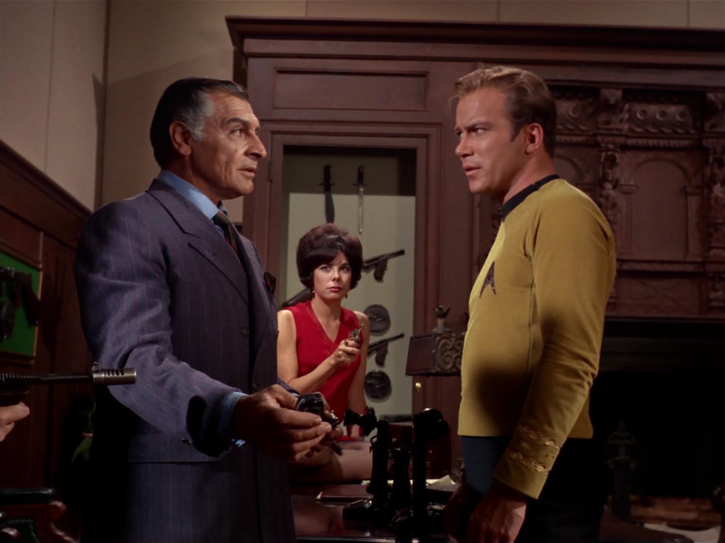 ariane179254_StarTrek_2x17_APieceOfTheAction_0768.jpg