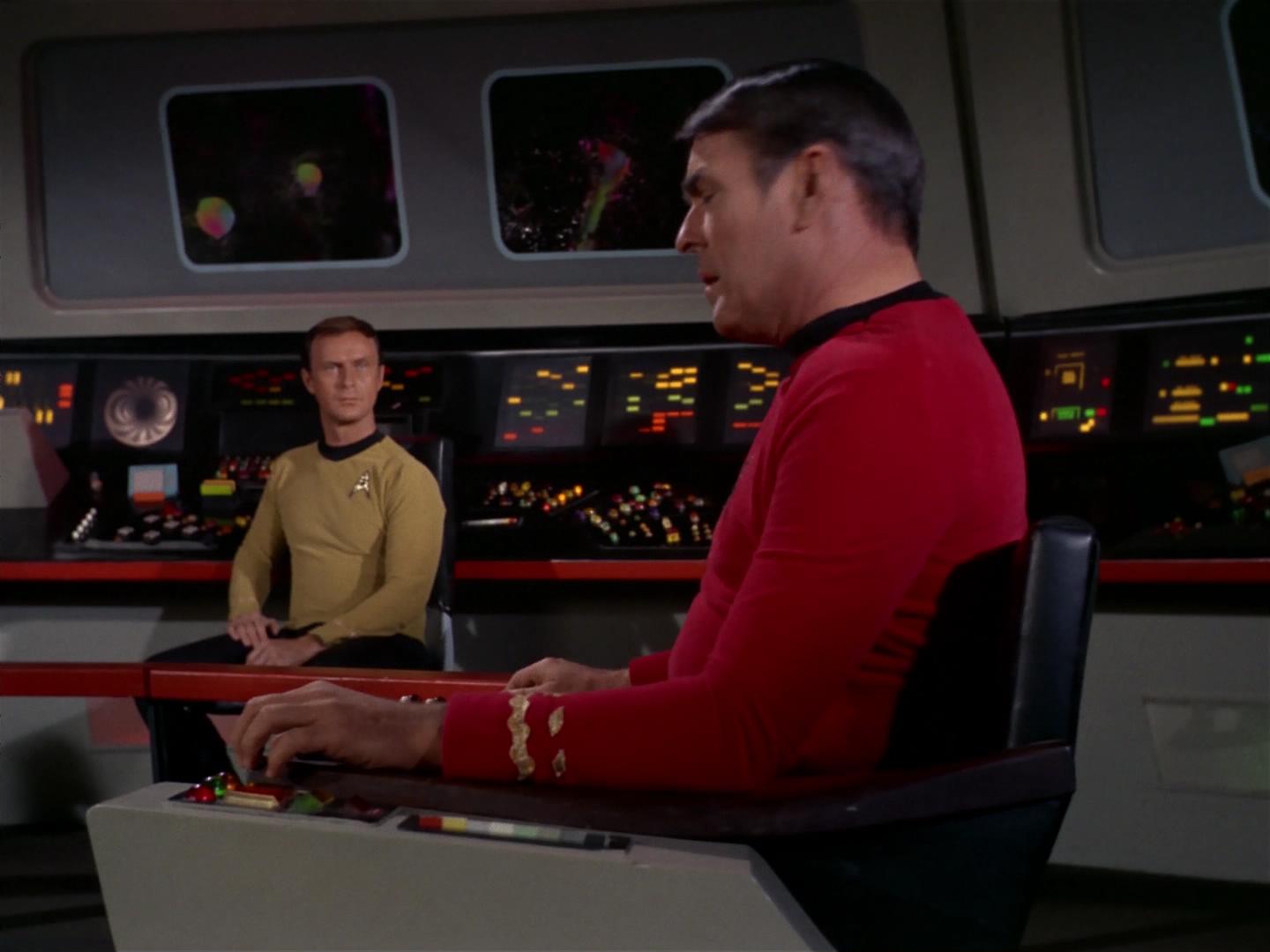 ariane179254_StarTrek_2x17_APieceOfTheAction_0826.jpg